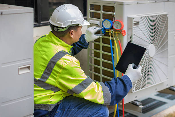 Professional Hvac technician working in Corona, CA